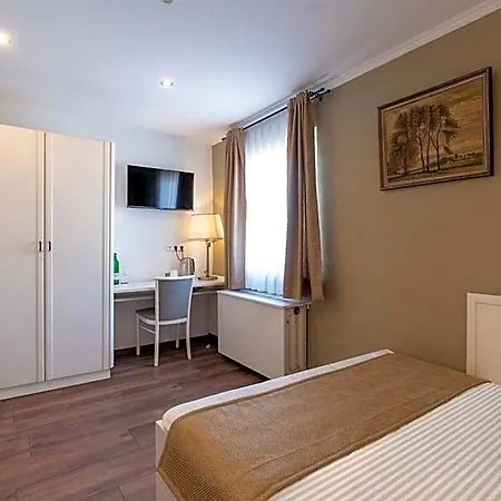Jupa's Hotel